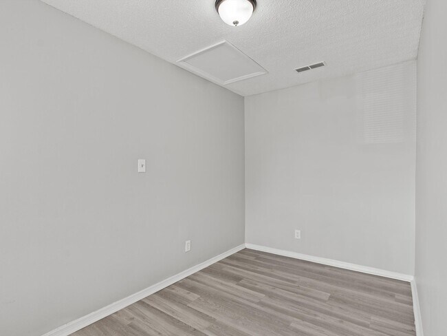 Building Photo - 4203 Patton Rd SW