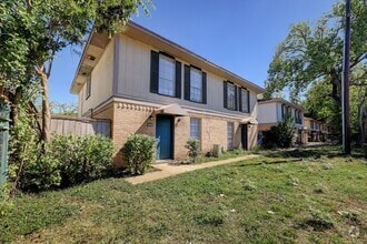 Building Photo - Spring Branch Townhome