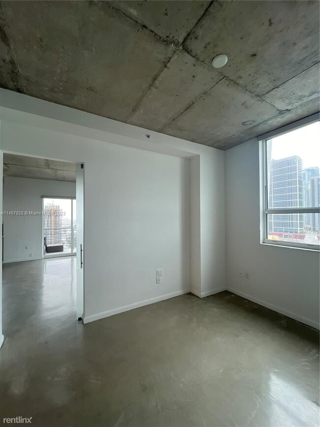 Building Photo - 2 br, 2 bath Condo - 234 NE 3rd St Ph LPH1