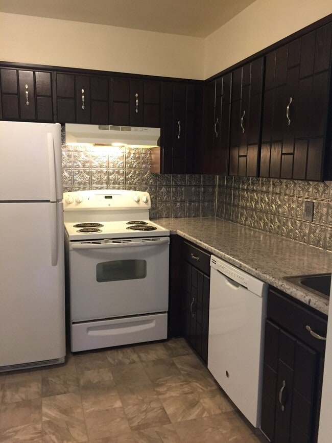 Interior Photo - 199 S Allen St