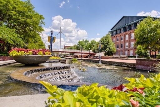 Building Photo - 104 W 3rd St