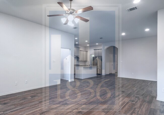 Building Photo - 308 Lacey Oak Lp
