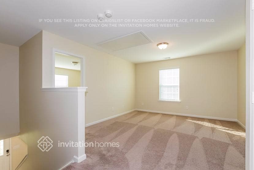 Building Photo - 9507 Pond Vista Court