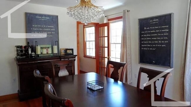 Building Photo - Single-Family House, Garage Parking, Central Heat/AC, In-Unit Washer and Dryer