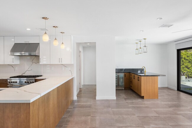 Building Photo - 73534 Silver Moon Trail