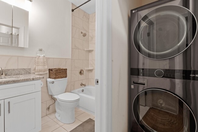 Building Photo - 36 Independence Way