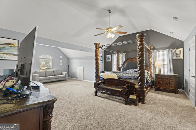 Building Photo - 6870 Diamond Dr