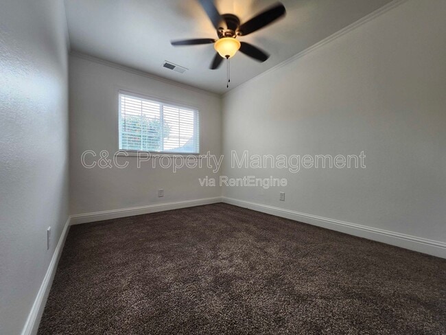 Building Photo - 2546 W Victor Ct