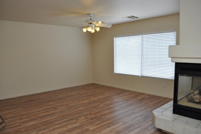Building Photo - 10137 Maidens Wreath Ct