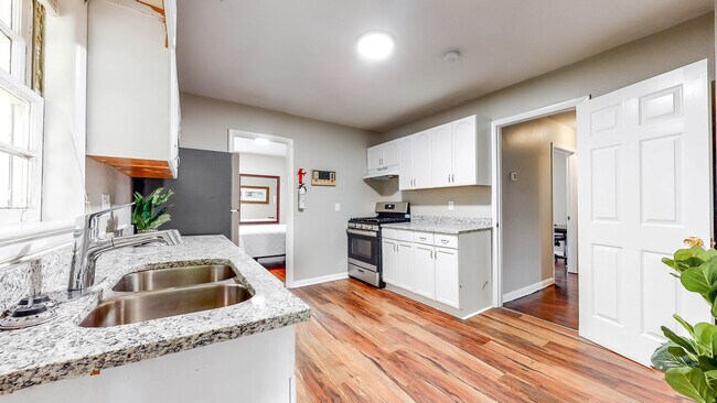 Building Photo - 255 Hermer Cir NW