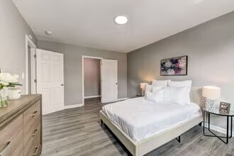 Building Photo - 7200 Marion Ave