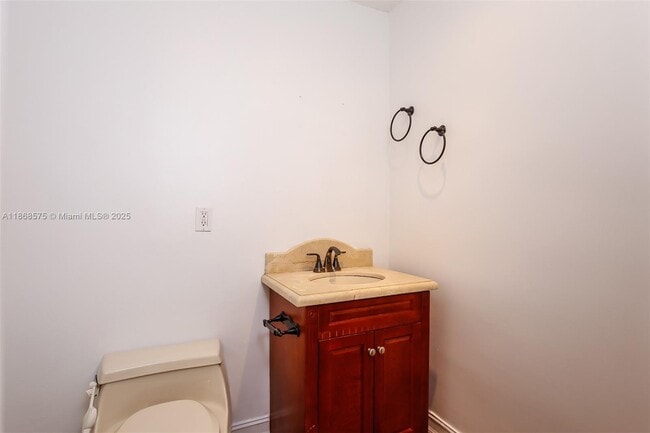 Building Photo - 8650 SW 67th Ave