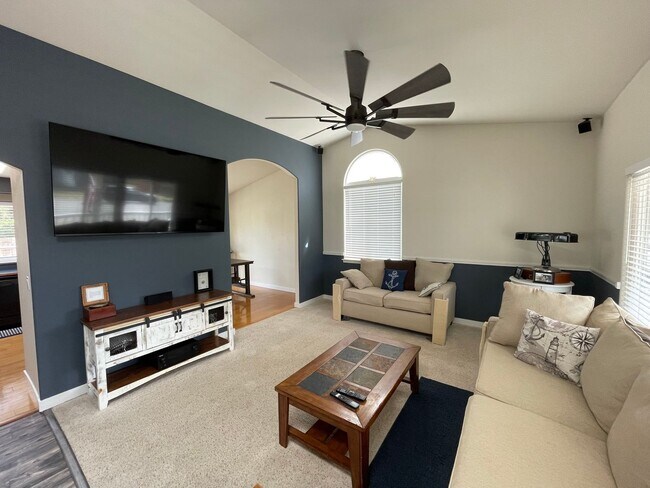 Building Photo - Modern Oak Harbor Living with a Fenced Backyard and Easy Commute