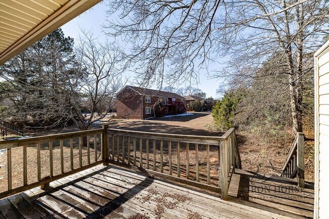 Building Photo - 116 Barrington Dr