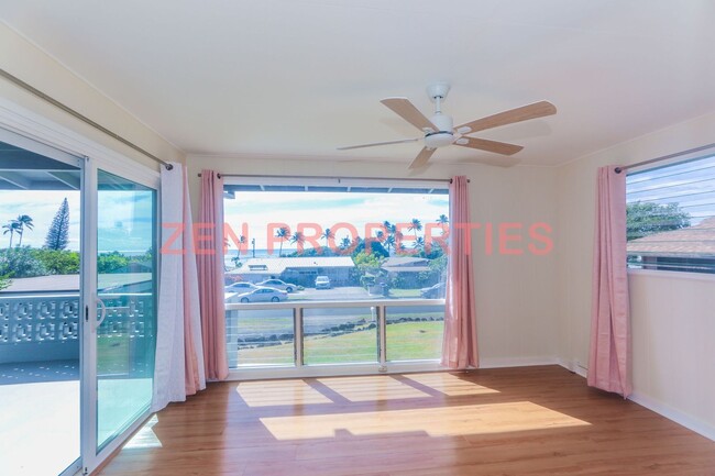 Building Photo - Lower Waialae Iki 3 Bedroom, 2 Bath Single...