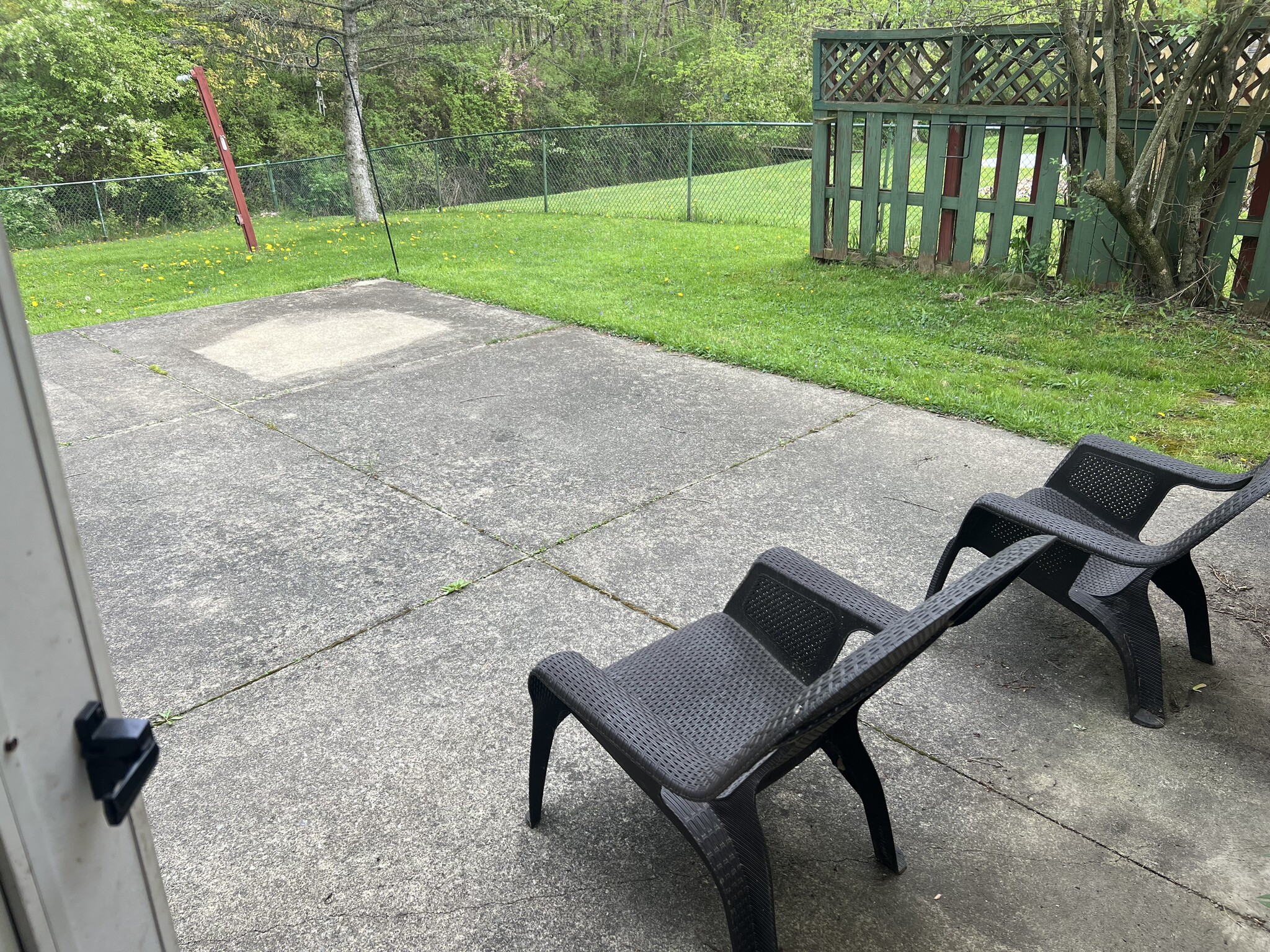 Patio - 5633 Opal St