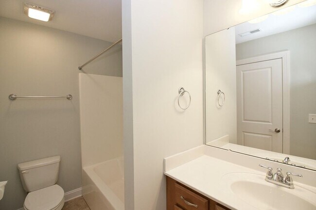Building Photo - 45 Cypress Cir