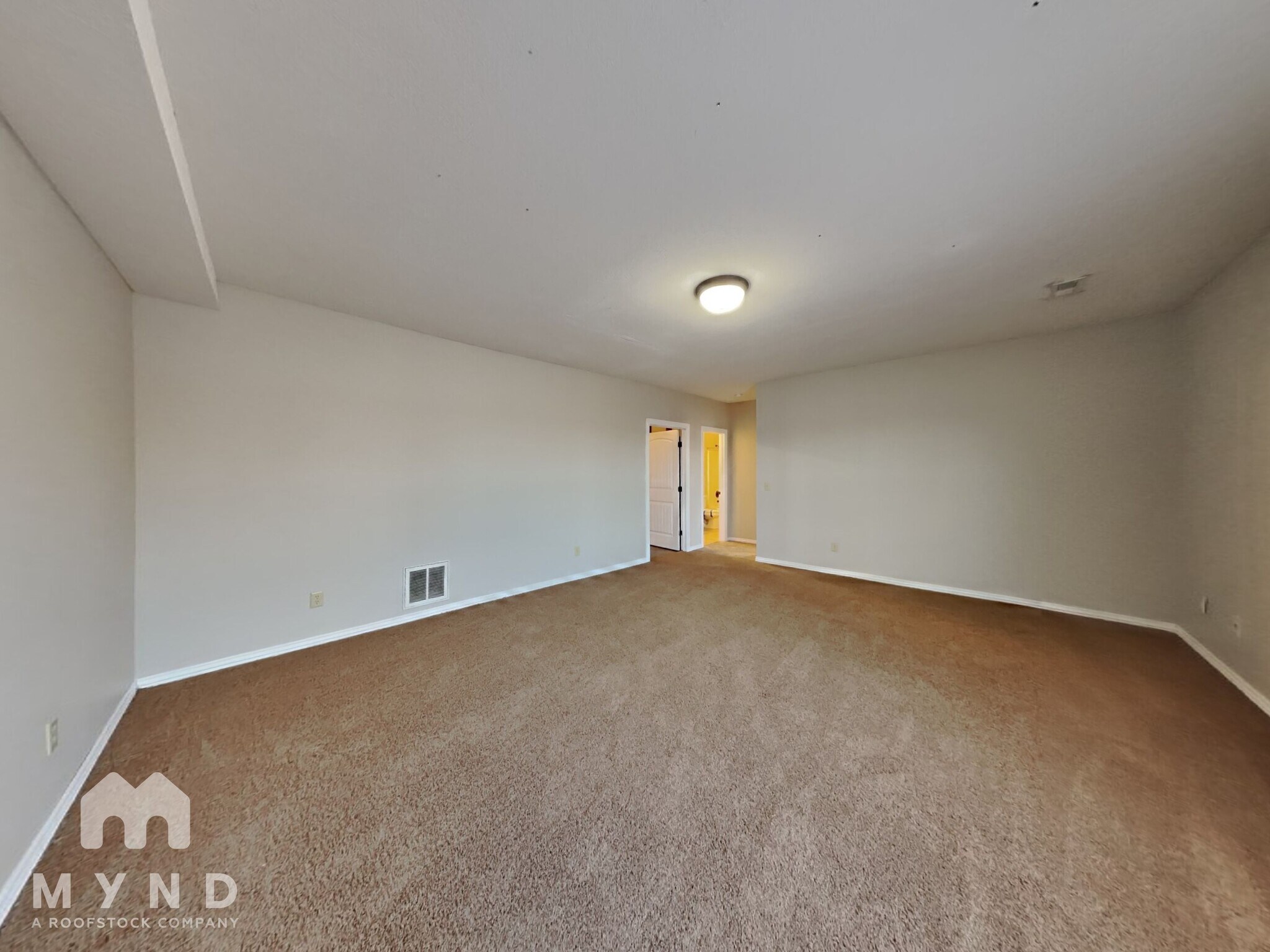 Building Photo - 5673 S Lexington Ave