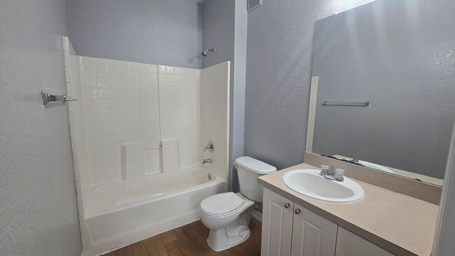 Building Photo - 819 Grand Regency Pointe
