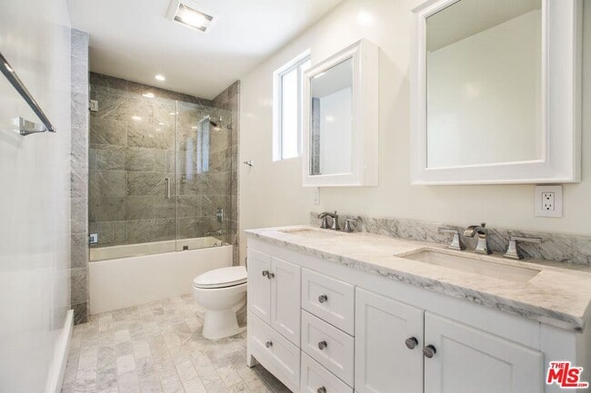 Building Photo - 507 Norwich Dr