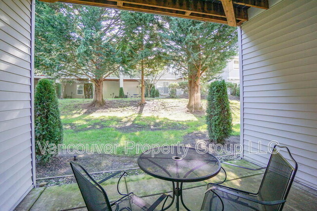 Building Photo - 8717 NE 17th St