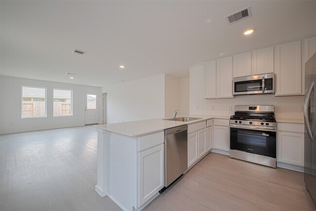 Building Photo - 28723 Texas Sparrow Ln