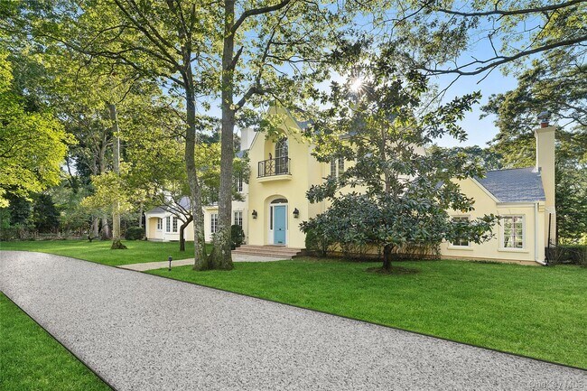 Primary Photo - 4 Oakland Ln