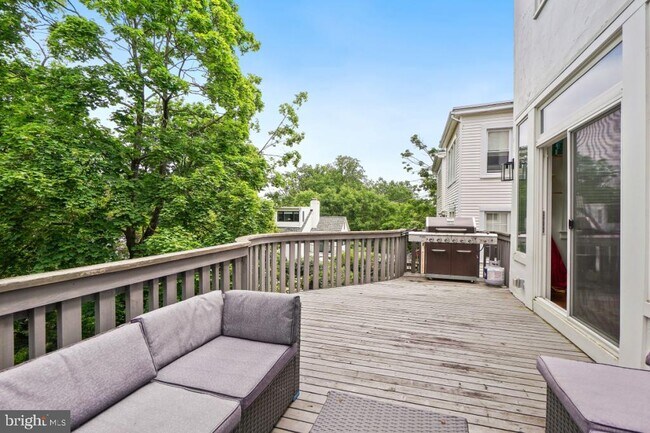 Building Photo - 3407 Ordway St NW