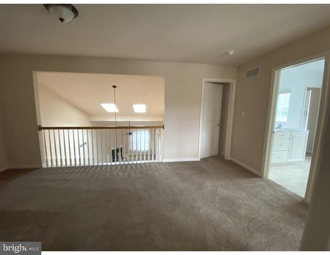 Building Photo - 216 Hoyer Ct