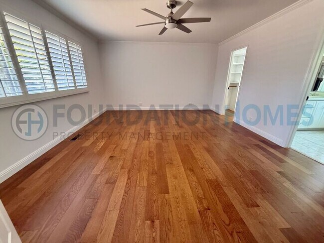 Building Photo - 742 McClay Rd
