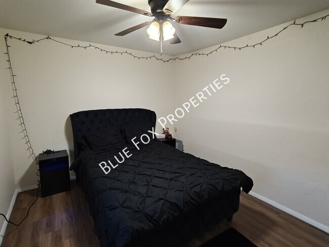 Building Photo - 6666 East Calle Alegria