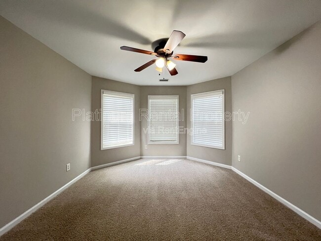 Building Photo - 3080 Whitfield Ave