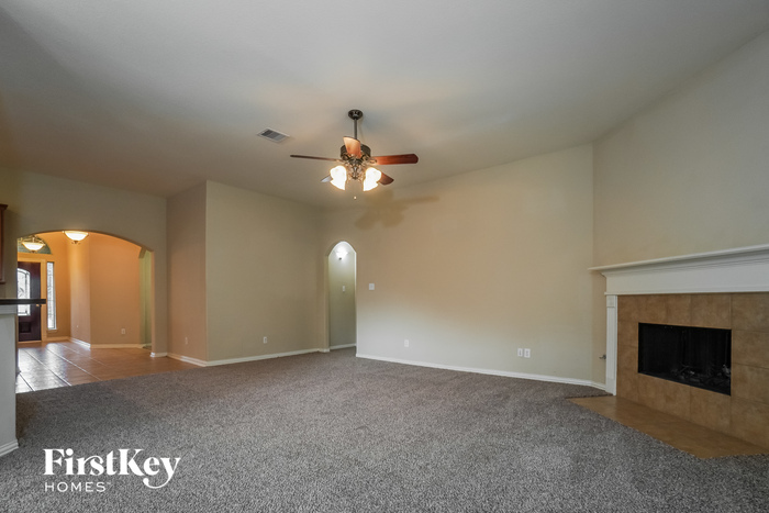 Building Photo - 6403 Alicia Way Dr