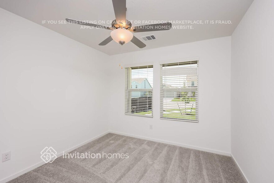 Building Photo - 2415 Fleming Dr