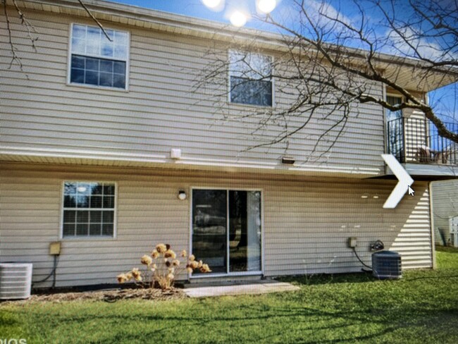 Building Photo - 20 Gant Cir