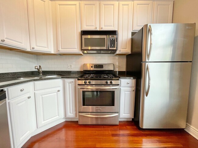 Building Photo - 2801 N Seminary Ave