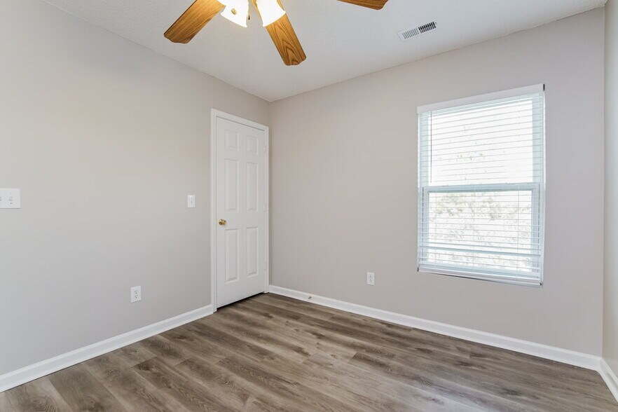 Building Photo - 8170 Cohosh Ct