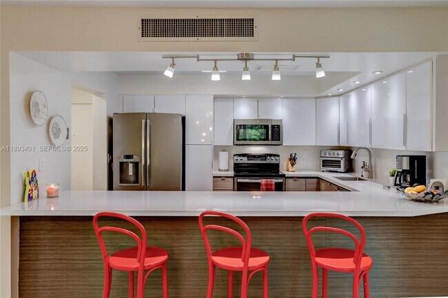 Building Photo - 55 Ocean Ln Dr