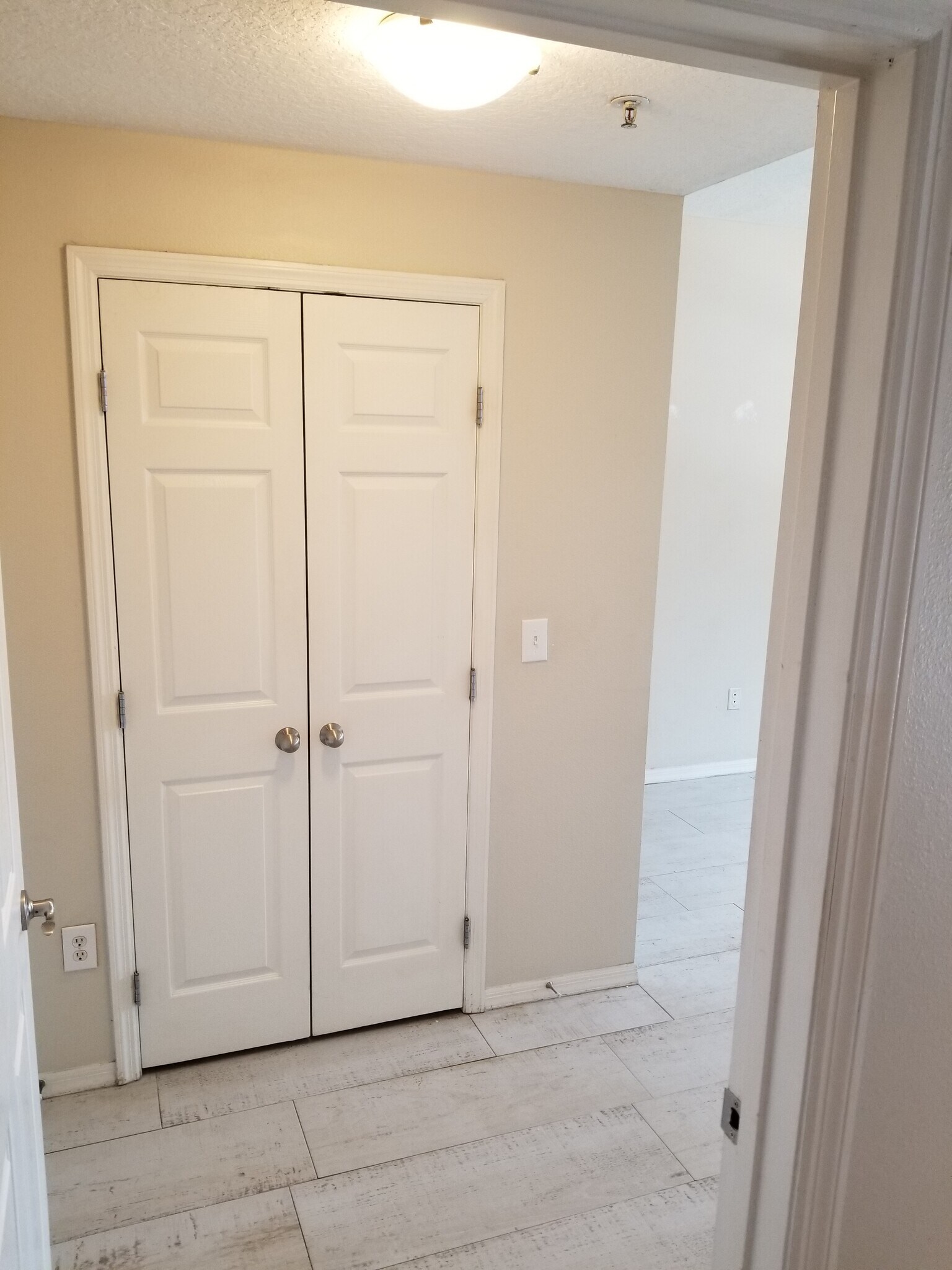 Closet - 1910 E Palm Ave