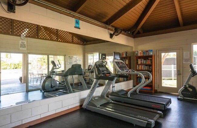 Building Photo - 2BR/2BA + Loft Condo at Villas at Kenolio – Vaulted Ceilings & Upgraded Interior