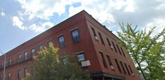 Building Photo - 16 Blake St