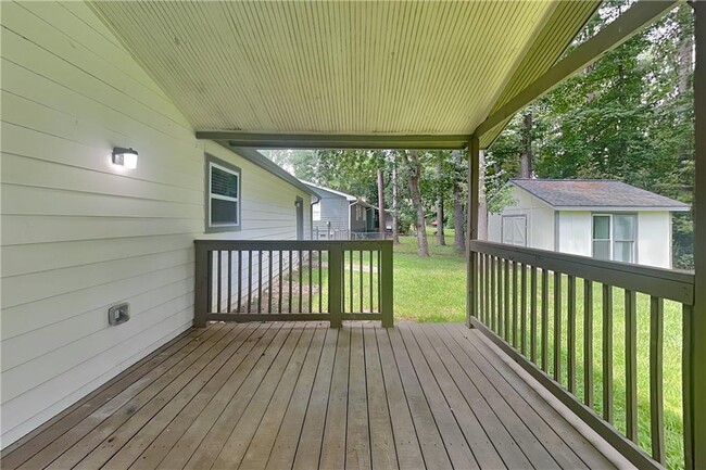 Building Photo - 3424 Hogan Dr NW