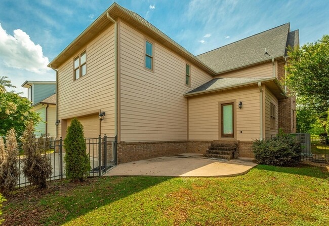Building Photo - 7448 Miss Madison Way