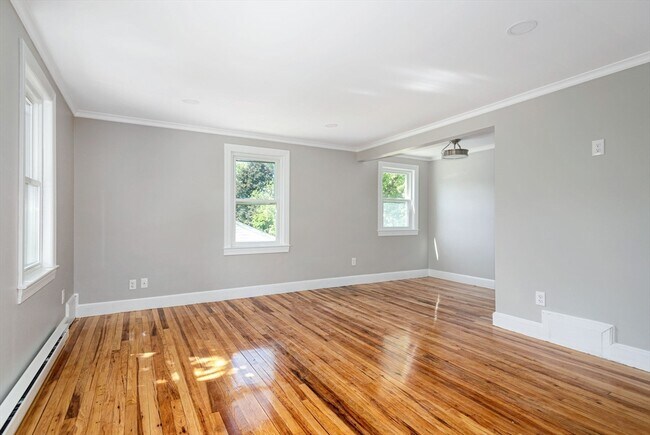 Building Photo - 25 Paragon Rd