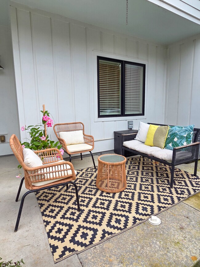 Building Photo - 3125 St Elmo Ave