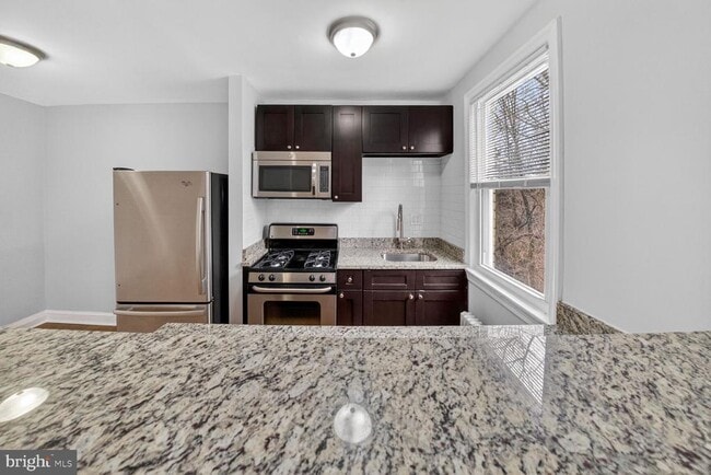 Building Photo - 4703 Ravenswood Rd