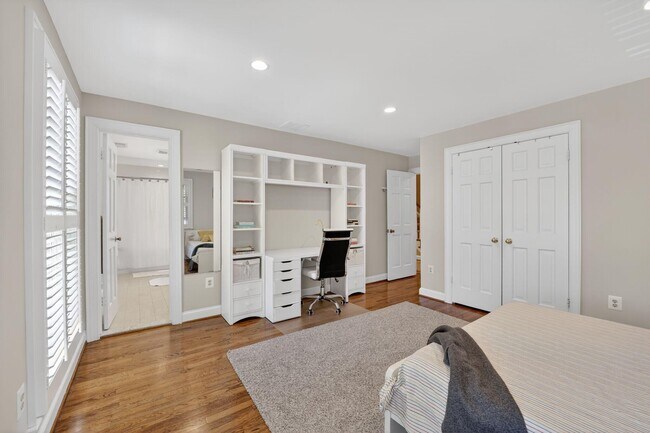 Building Photo - 5115 Cape Cod Ct