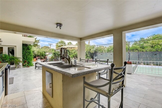 Building Photo - 7001 Alamitos Cir