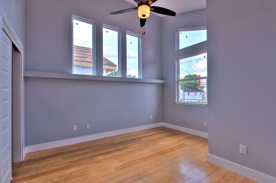 Front Bedroom - 3205 Gravier Street
