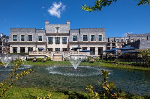 Building Photo - 6000 Royal Ct